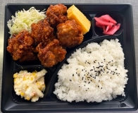 画像:鶏唐揚げ弁当